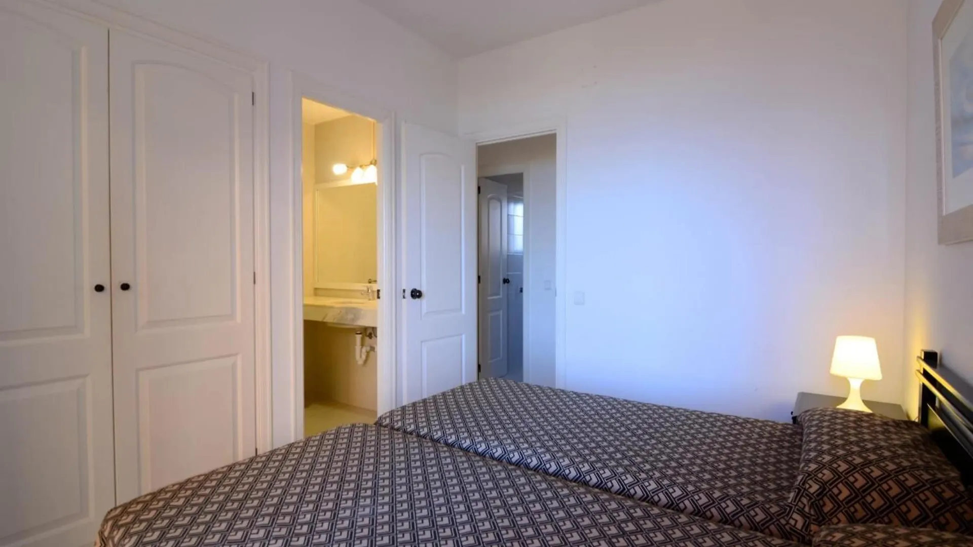 Golf Mar II B 1-4 Apartment Pals